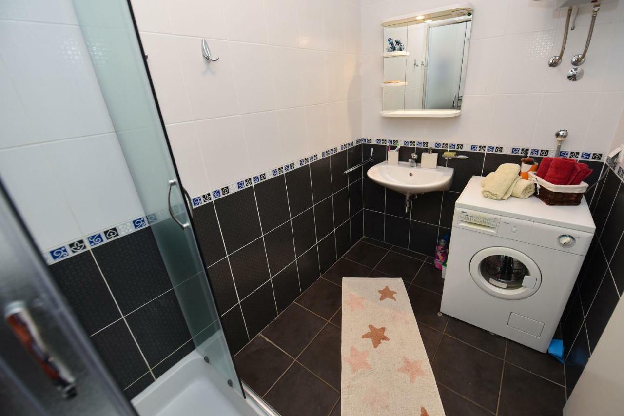 Ivana Apartment With Terrace נובליה מראה חיצוני תמונה